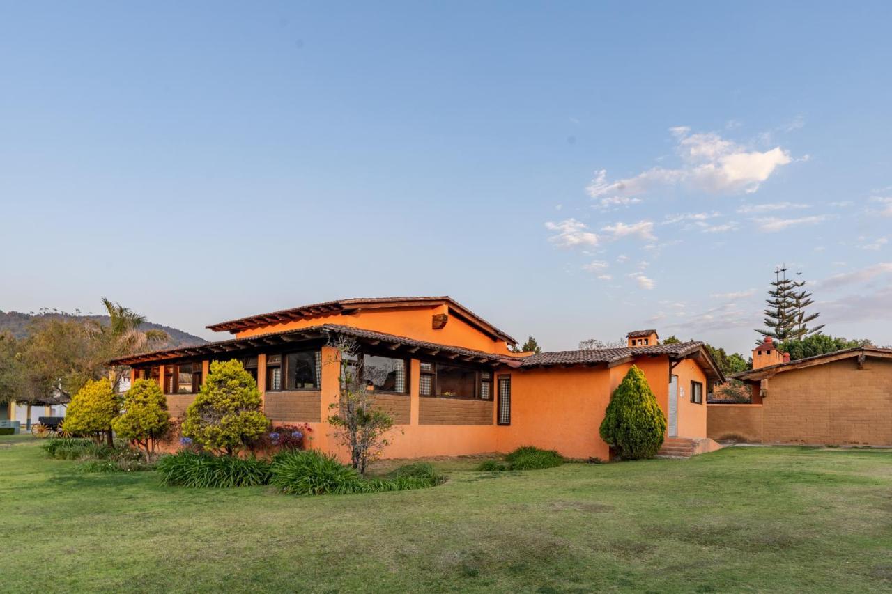 Hm Hotel El Rancho Las Margaritas Valle de Bravo Kültér fotó