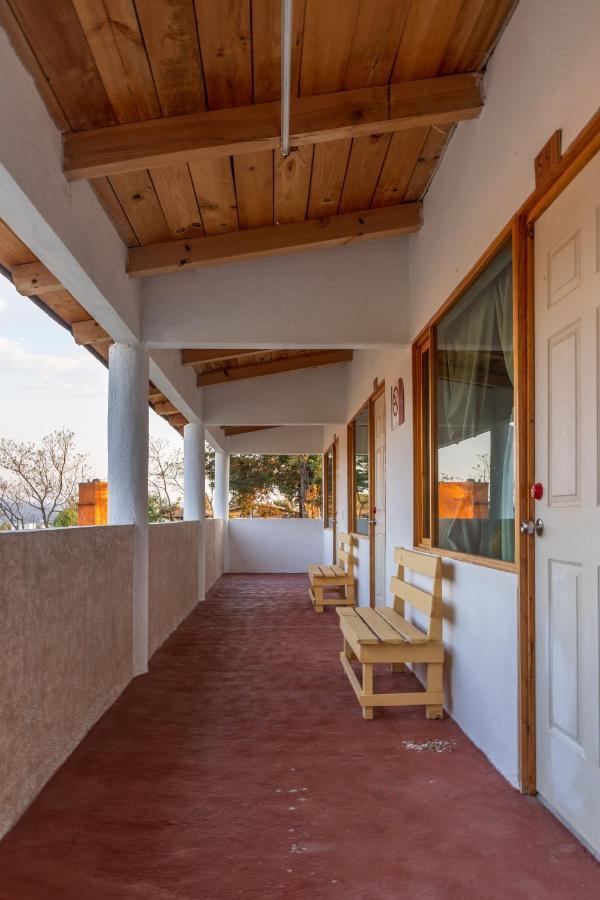 Hm Hotel El Rancho Las Margaritas Valle de Bravo Kültér fotó